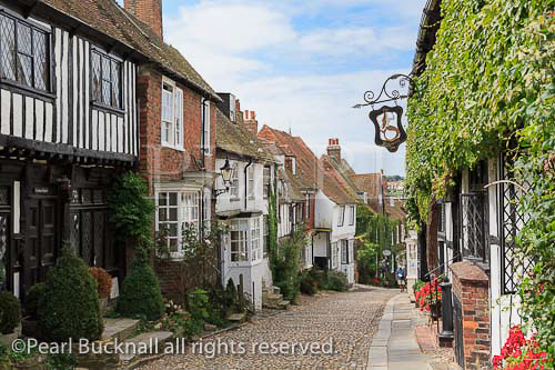 Mermaid Street, Rye, East Sussex, England, UK, Britain, 
View of the famous narrow cobbled street lined with 
quaint old houses in historic Cinque Port town