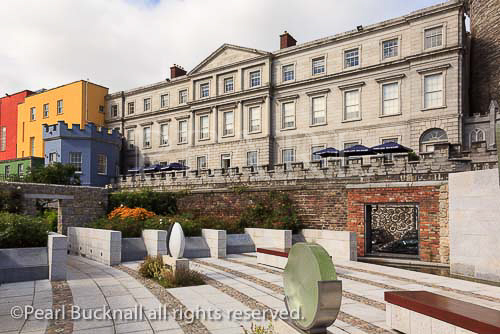 View to the State Apartments of Dublin Castle from the 
Garda Memorial Garden in Dublin, Republic of Ireland, 
Eire, Europe. 