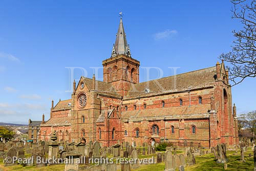 12th century Romanesque St Magnus cathedral, built 
with red and yellow sandstone it is the most northerly 
in Britain. Kirkwall, Orkney Mainland, Scotland, UK, 
Britain, Europe. 