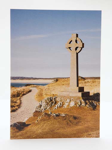 Llanddwyn Island Celtic Cross, Isle of Anglesey (Ynys 
Mon), North Wales, UK