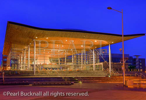 Cardiff (Caerdydd), South Wales, UK, Europe. Welsh 
National Assembley Government building (Senedd) at 
night

government buildings floodlit