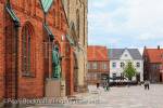 Our Lady Maria Cathedral (Vor Frue Maria Domkirke) in 
old town square. Torvet, Ribe, Jutland, Denmark, 
Scandinavia, Europe