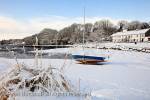 Snow scene on the coast in winter. Red Wharf Bay 
(Traeth Coch), Isle of Anglesey, North Wales, UK, 
Europe

Keywords: coast scene snowfall Britain British weather 
Welsh Ynys Mon